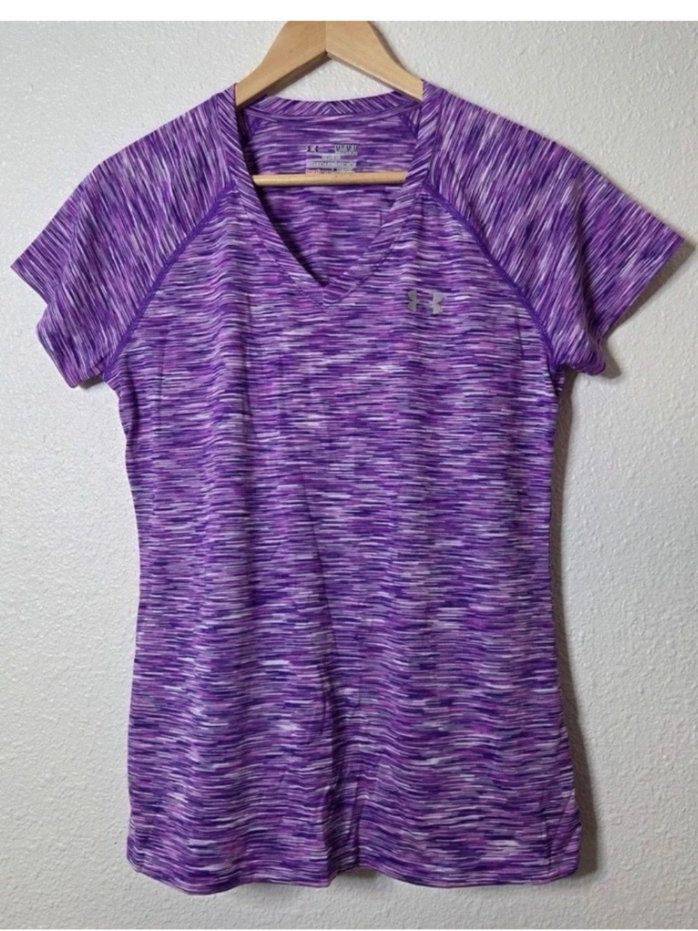 Under Armour V Neck Tee Shirt